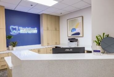 front desk in Dallas